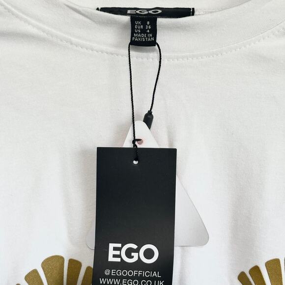 White Mermaid Shell Bra T-Shirt Size XS graphic tee - Picture 4 of 6